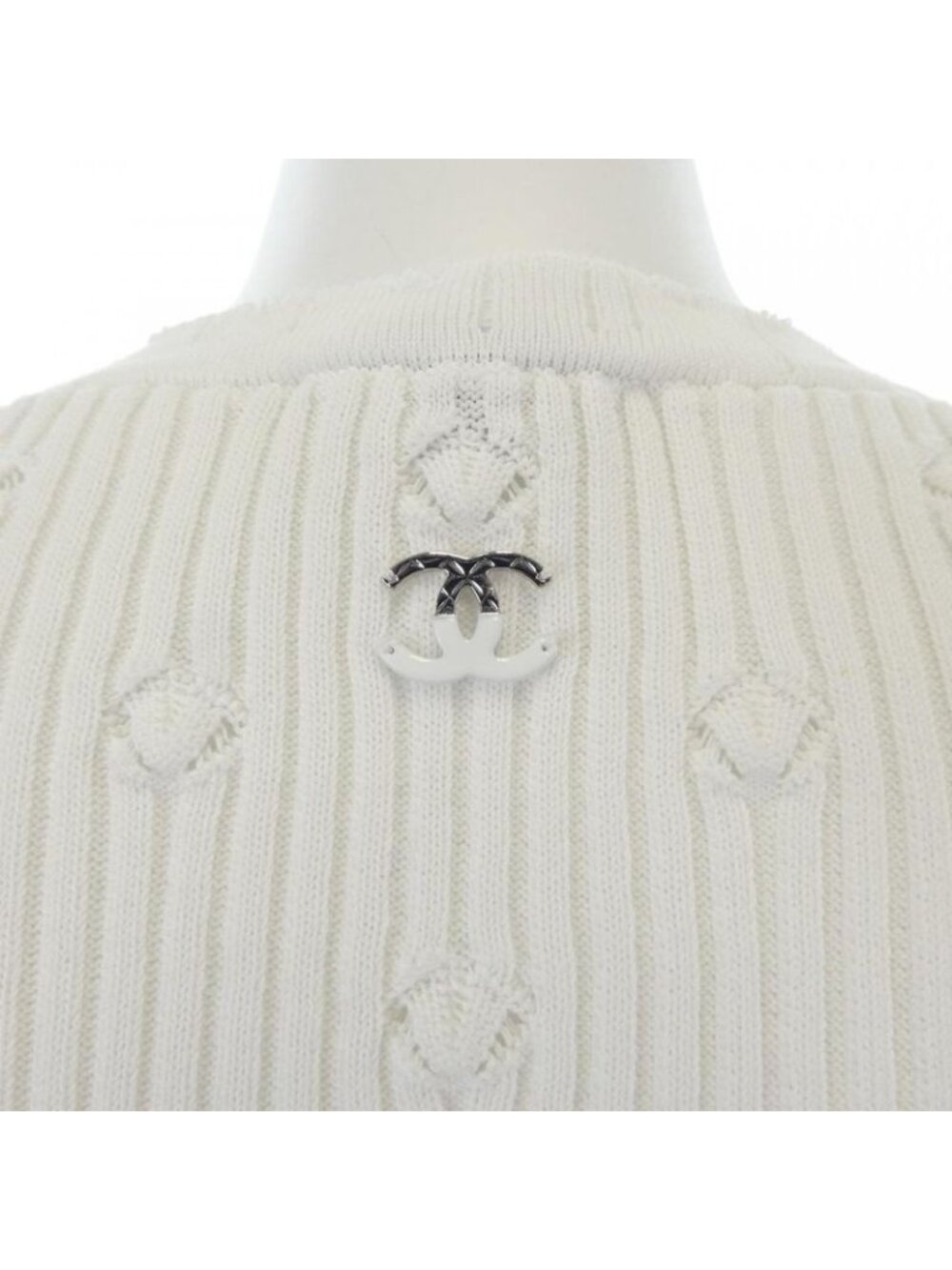 Chanel - Picture 8 of 8